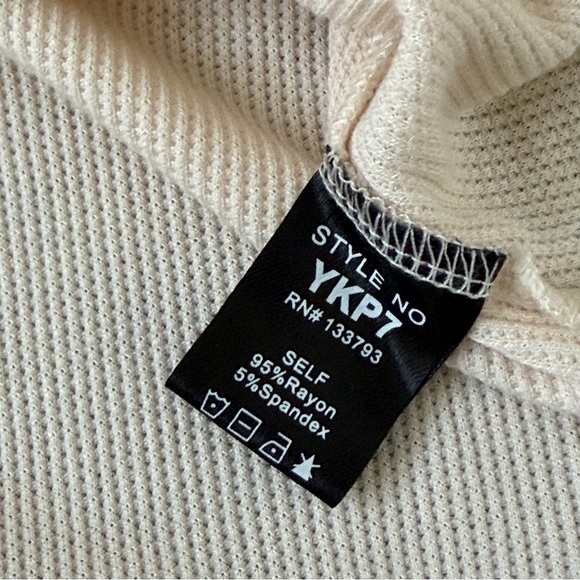 POL Waffle Knit Bodysuit Oyster Beige Long Sleeve Scoop Neck Size S Snap Closure - Picture 7 of 12